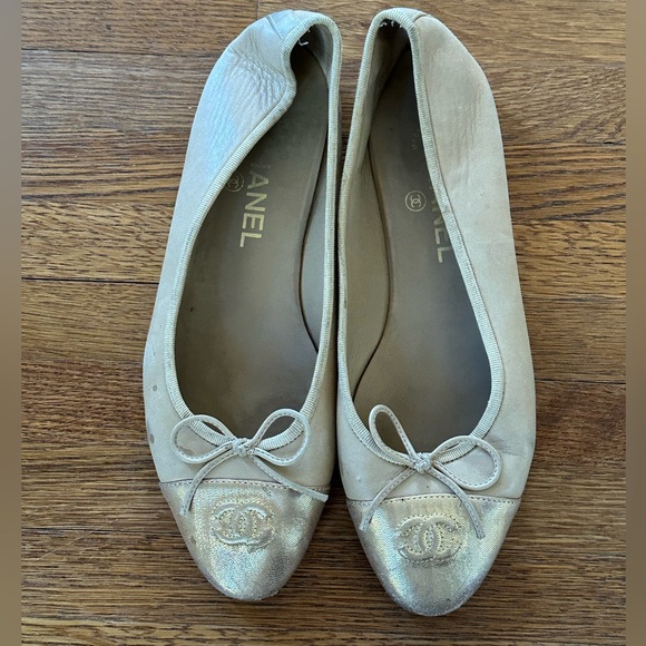 **AUTHENTIC** Chanel Ballet flats in gold - Picture 11 of 11